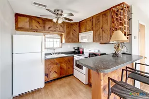 705 W Jefferson Ave, Port O'Connor, TX 77982 - Photo 10