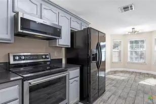 2570 Terminal Loop Rd, Mcqueeney, TX 78123 - Photo 6