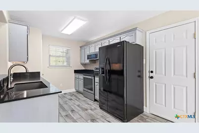 2570 Terminal Loop Road, Mcqueeney, TX 78123 - Photo 8