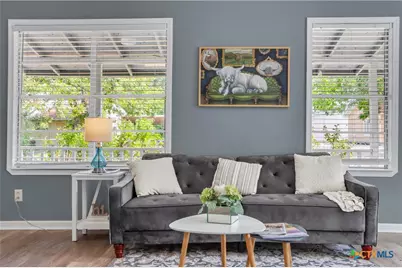 810 N Goodrich Street, Seguin, TX 78155 - Photo 4