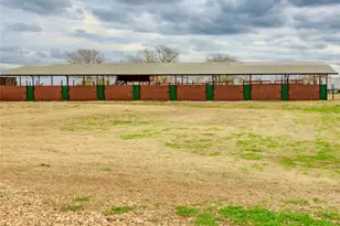 231 N State Hwy 95, Yoakum, TX 77995 - Photo 30