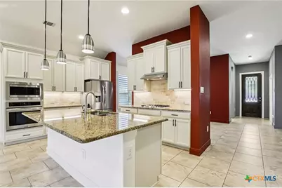 239 Bamberger Avenue, New Braunfels, TX 78132 - Photo 10