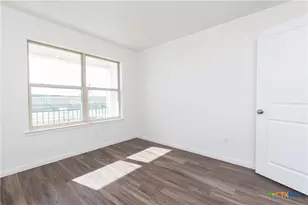 5901 Betty Lou Dr, Killeen, TX 76549 - Photo 2