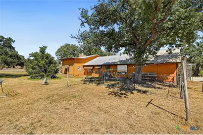 3100 Ranch Rd 261, Buchanan Dam, TX 78609 - Photo 28