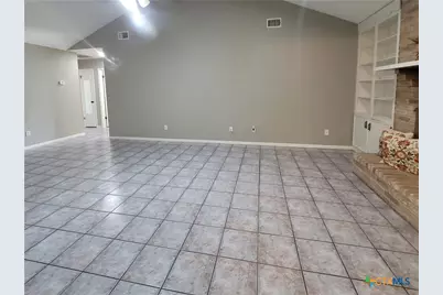 214 Williamsburg Avenue, Victoria, TX 77904 - Photo 4