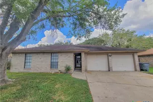 214 Williamsburg Ave, Victoria, TX 77904 - Photo 1