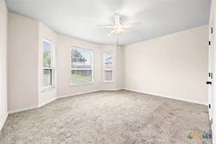 1247 Loma Rnch, New Braunfels, TX 78132 - Photo 6