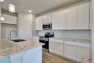 3625 Meteor Rd, New Braunfels, TX 78130 - Photo 10