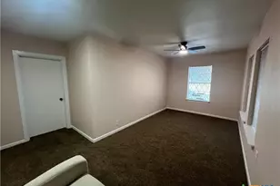 1009 Oak St, Refugio, TX 78377 - Photo 10