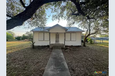 1009 Oak Street, Refugio, TX 78377 - Photo 1