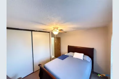 311 Versailles, Victoria, TX 77904 - Photo 8