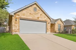2210 Briar Hollow Dr, Temple, TX 76502 - Photo 2