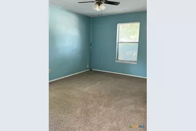 1302 S Mesquite Avenue, New Braunfels, TX 78130 - Photo 12