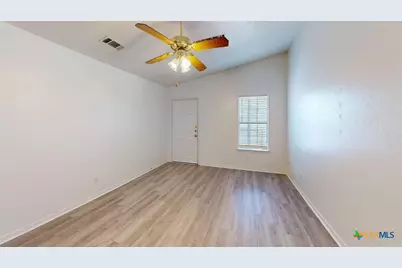 204 W Truman Avenue #D, Copperas Cove, TX 76522 - Photo 10
