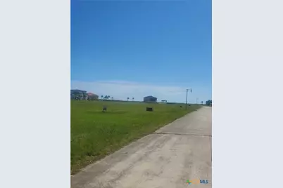 L413 Arbor Vista Avenue, Port O'Connor, TX 77982 - Photo 4