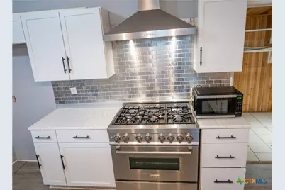 408 E Reuss Boulevard, Cuero, TX 77954 - Photo 14