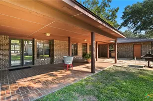 400 Persons St, Stockdale, TX 78160 - Photo 8