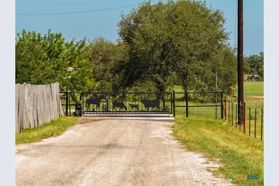721 Branch Rd, Seguin, TX 78155 - Photo 6