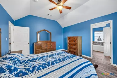 175 Creekwood Drive, Gonzales, TX 78629 - Photo 32