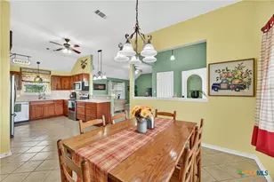 175 Creekwood Dr, Gonzales, TX 78629 - Photo 24