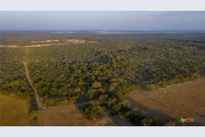 916 County Road 421, Waelder, TX 78959 - Photo 22