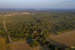 916 Co Rd 421, Waelder, TX 78959 - Photo 22