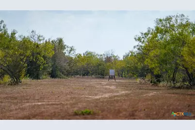 916 County Road 421, Waelder, TX 78959 - Photo 12