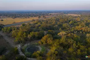 916 Co Rd 421, Waelder, TX 78959 - Photo 20