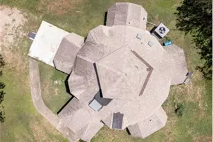 503 Rabbit Run Rd, Victoria, TX 77905 - Photo 2