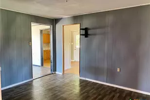 517 S Center, Marion, TX 78124 - Photo 10