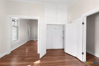 107 W 5th Street, Lampasas, TX 76550 - Photo 14