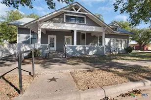 107 W 5th St, Lampasas, TX 76550 - Photo 1
