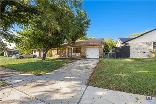 2616 Hidden Valley Dr, Killeen, TX 76543 - Photo 2