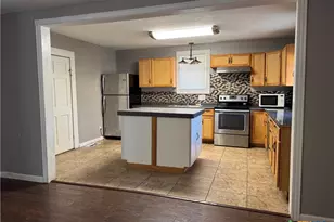 111 N Alexander St, Belton, TX 76513 - Photo 6