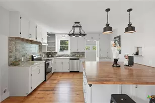 611 Qualls St, Gonzales, TX 78629 - Photo 18