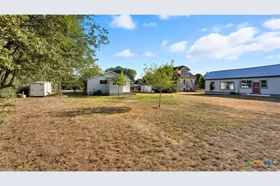 611 Qualls Street, Gonzales, TX 78629 - Photo 42