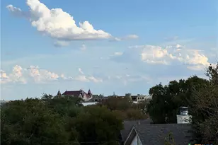 1013 Chestnut St, San Marcos, TX 78666 - Photo 2