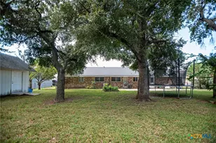 716 Brookhollow Dr, Port Lavaca, TX 77979 - Photo 28