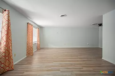 716 Brookhollow Drive, Port Lavaca, TX 77979 - Photo 6