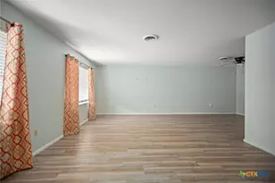 716 Brookhollow Dr, Port Lavaca, TX 77979 - Photo 6