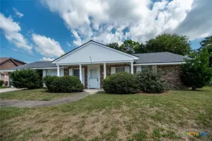 716 Brookhollow Dr, Port Lavaca, TX 77979 - Photo 2