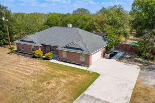 105 Tomahawk Trail, Seguin, TX 78155 - Photo 2