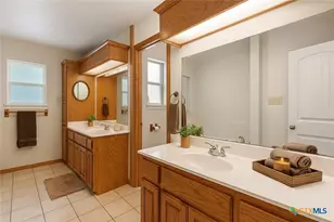 105 Tomahawk Trail, Seguin, TX 78155 - Photo 14