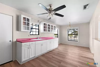 18 Del Norte Street, Lampasas, TX 76550 - Photo 2