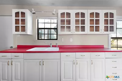 18 Del Norte Street, Lampasas, TX 76550 - Photo 10