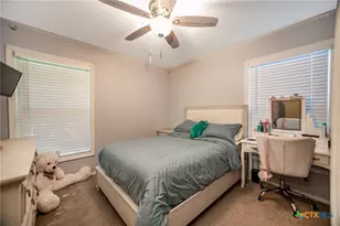 216 Bowie St, Port Lavaca, TX 77979 - Photo 18