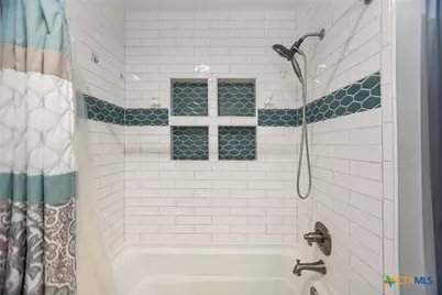 216 Bowie Street, Port Lavaca, TX 77979 - Photo 14