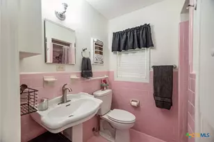 216 Bowie St, Port Lavaca, TX 77979 - Photo 22