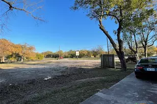 613 Central Texas Expy, Lampasas, TX 76550 - Photo 26