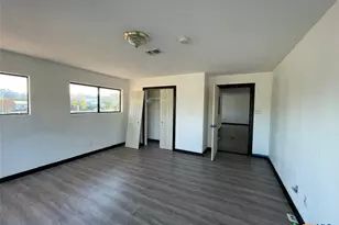 613 Central Texas Expy, Lampasas, TX 76550 - Photo 6